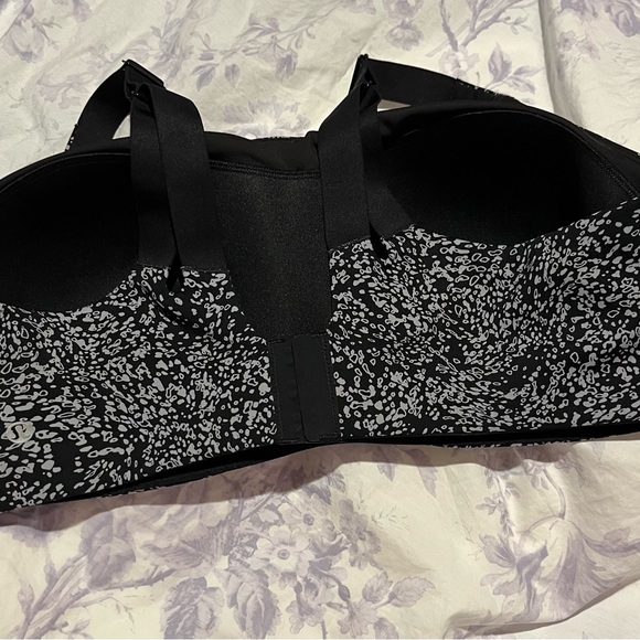 Lululemon Bra - Picture 2 of 3